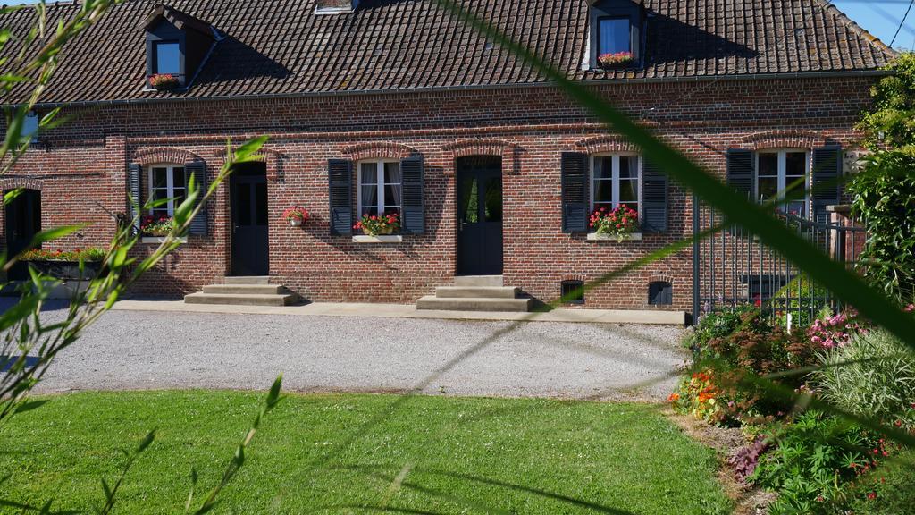 Chambres D'Hotes La Ferme Du Scardon Neufmoulin Exteriör bild