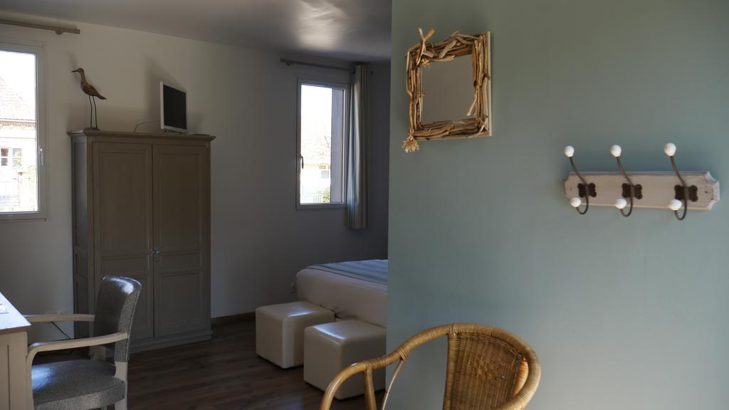 Chambres D'Hotes La Ferme Du Scardon Neufmoulin Exteriör bild